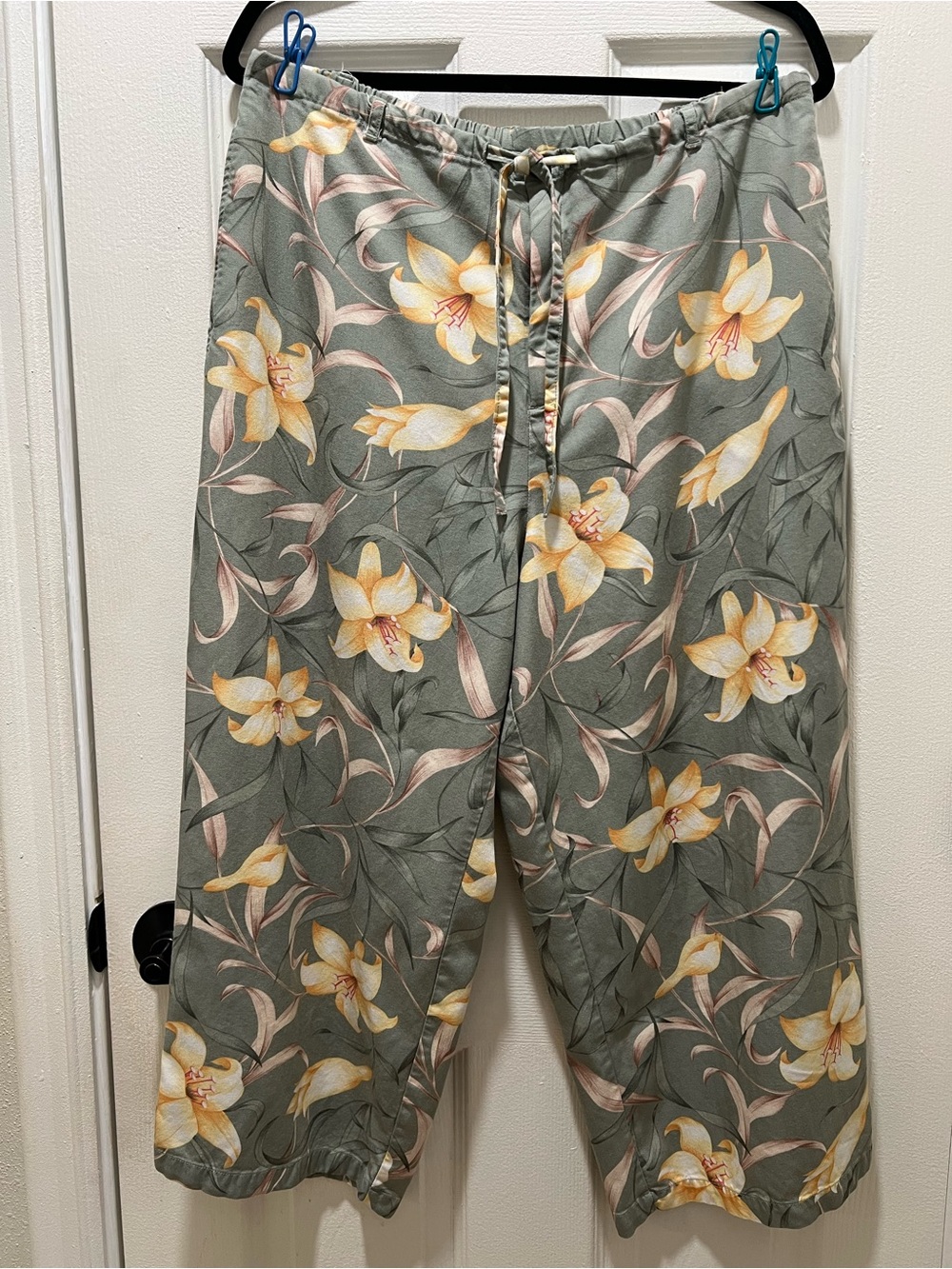 Jaclyn Smith Sport Floral Drawstring Pants Sage Green Lily Print Size XL